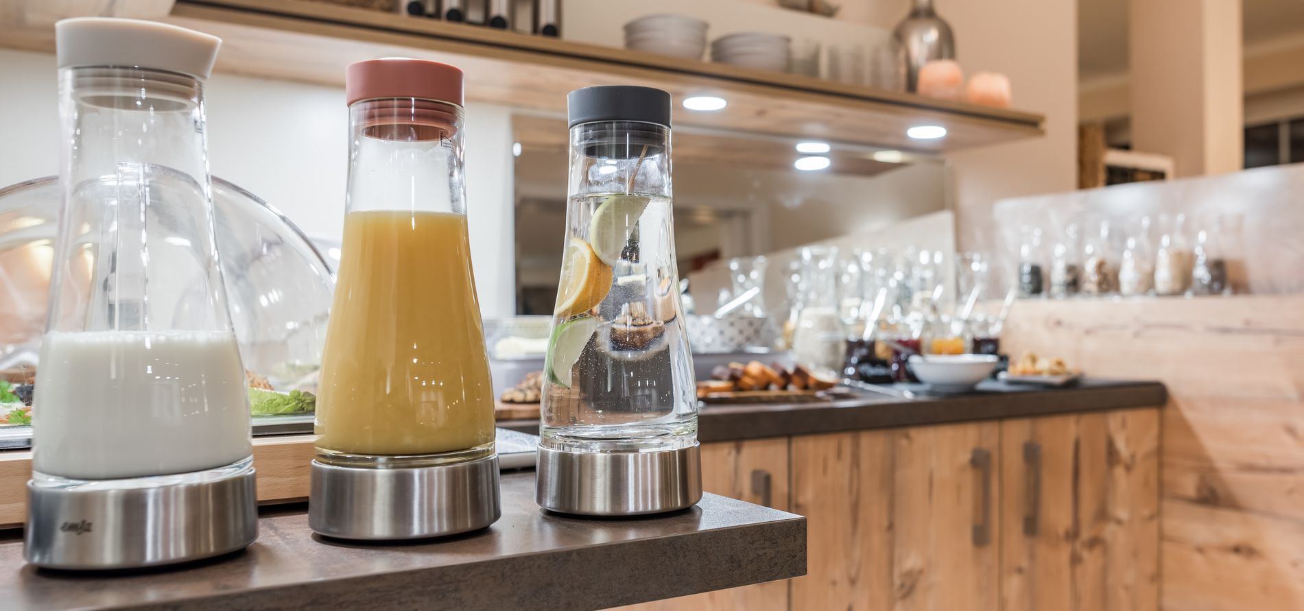 Reichhaltiges Frühstücksbuffett im Hotel Pension Fortuna - Das Saltzhotel